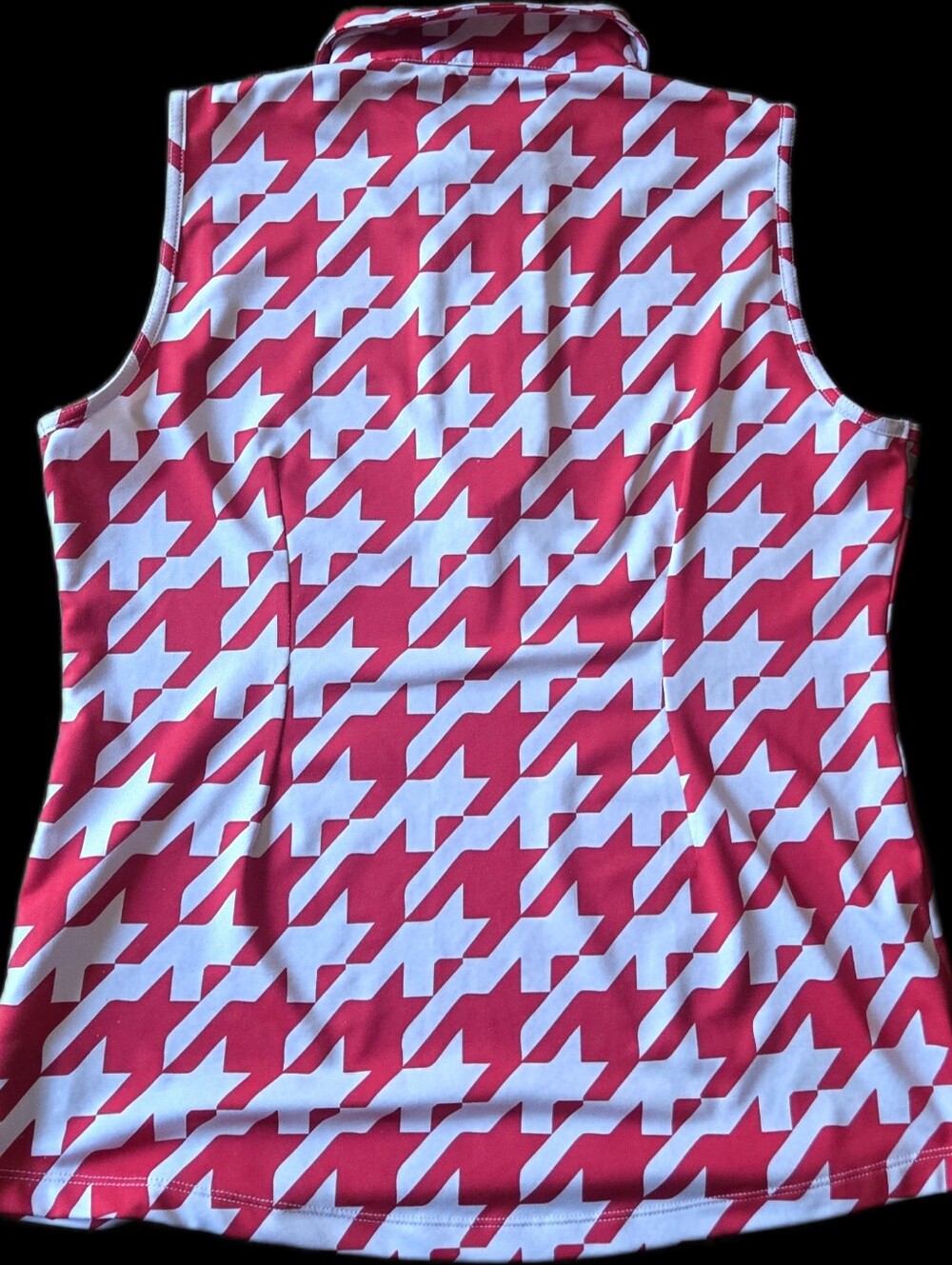 Jofit 1/4 zip Sleeceless Top. Red & White Geometric Pattern. Size MED. EUC! - Picture 2 of 3